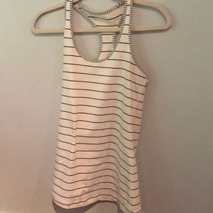 Lululemon tank!!